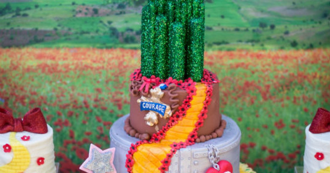 birthday-party-ideas-wizard-of-oz-large-cake